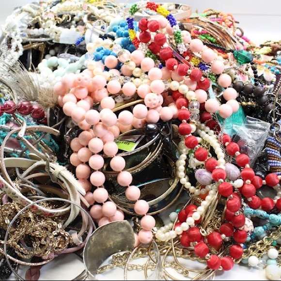 ‼️3Lbs.+‼️Jewelry reselling lot - Picture 4 of 7